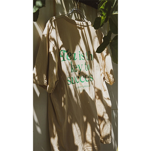 “Tea is the key to success” Tシャツ
